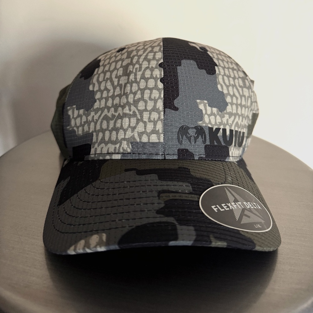KUIU Flexfit Air Mesh Delta - 3D Side Logo
